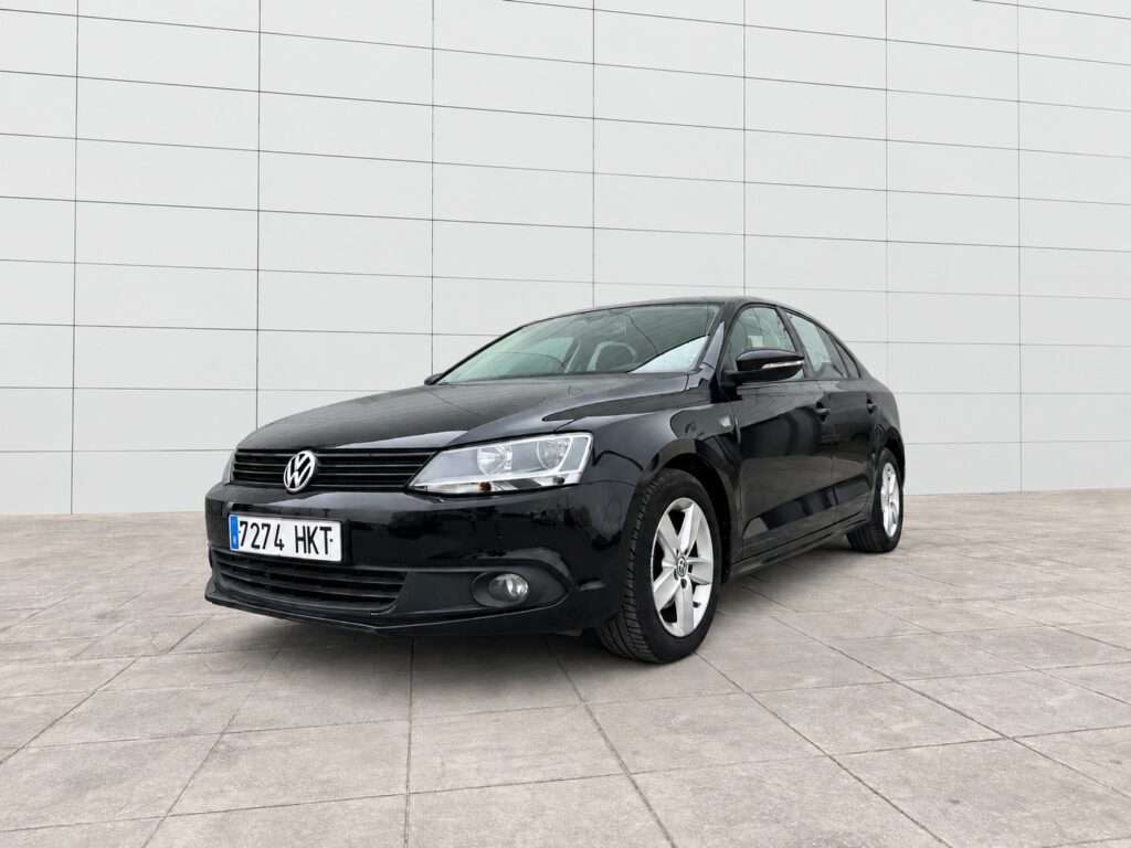 VOLKSWAGEN JETTA 1.6 TDI BMT ADVANCE