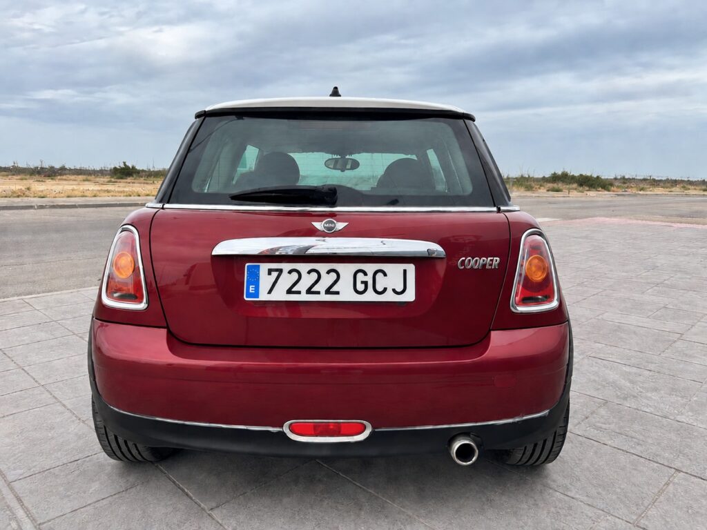MINI COOPER 1.6i
