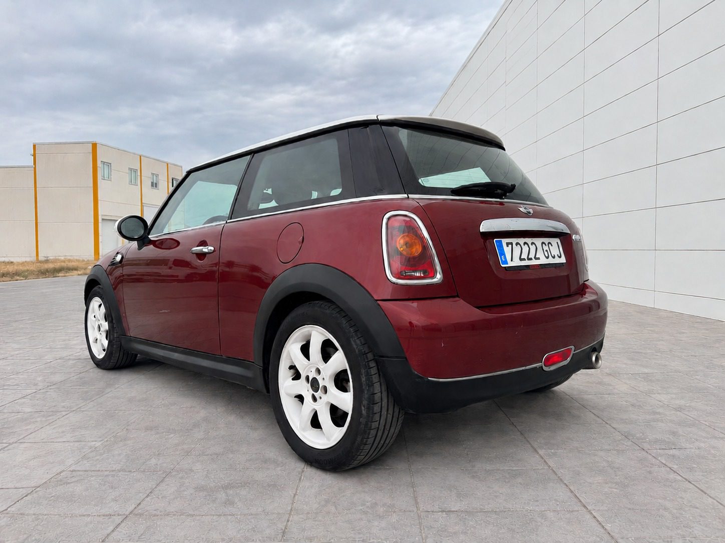 MINI COOPER 1.6i